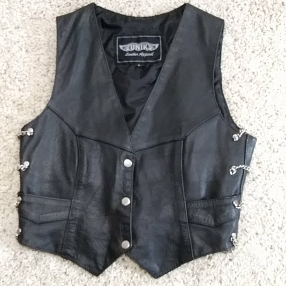 EUC Youth L leather vest